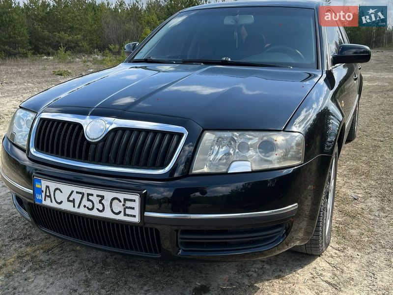 Лифтбек Skoda Superb 2004 в Луцке