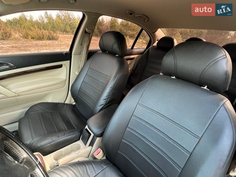 Лифтбек Skoda Superb 2004 в Луцке