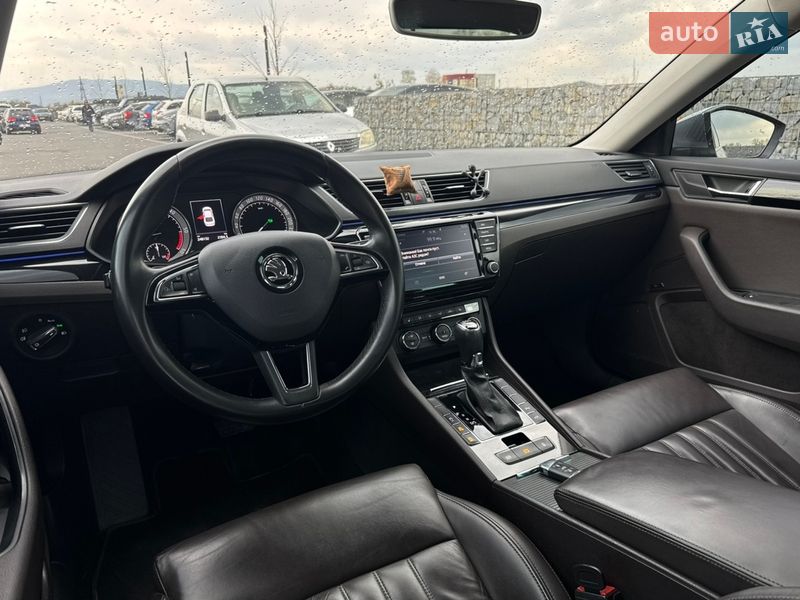 Лифтбек Skoda Superb 2015 в Мукачево