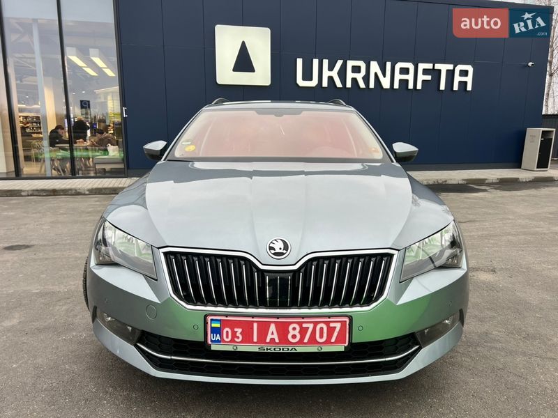Универсал Skoda Superb 2017 в Ровно