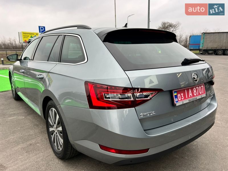 Универсал Skoda Superb 2017 в Ровно
