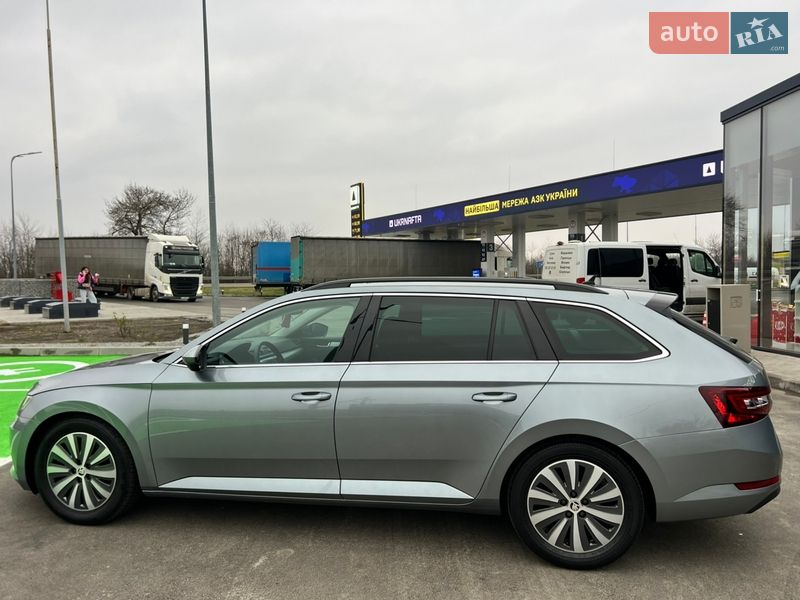 Универсал Skoda Superb 2017 в Ровно