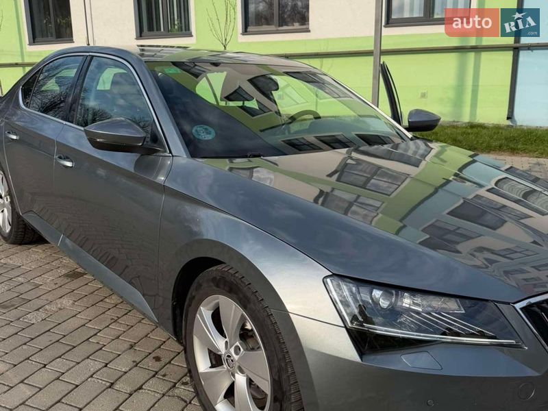 Skoda Superb 2016