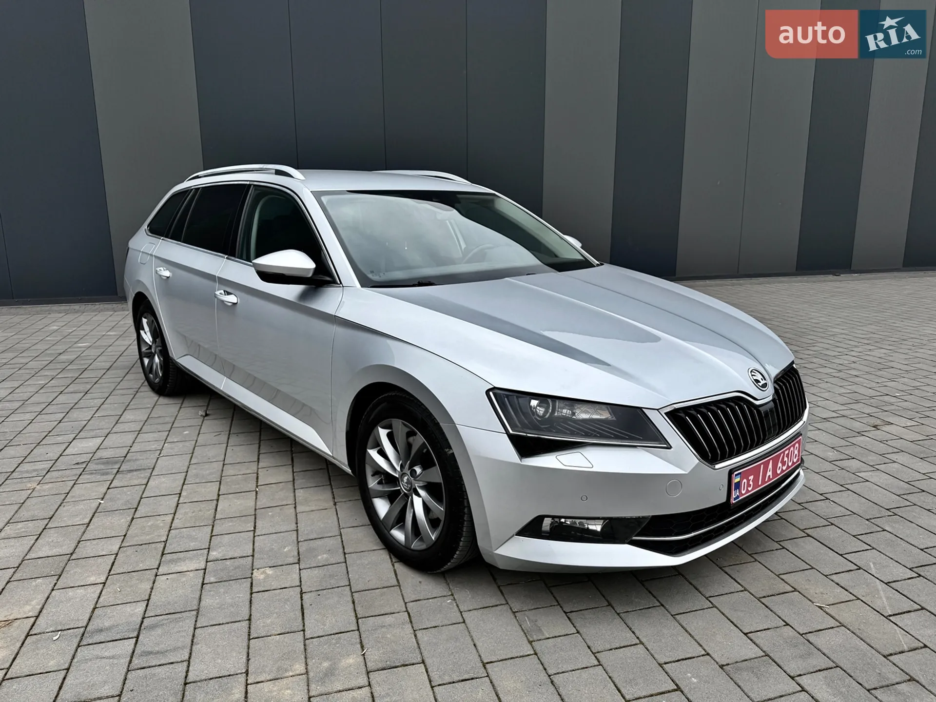 2017 Skoda Superb - мініатюра 4