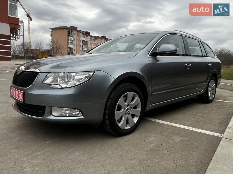 Skoda Superb 2011 Skoda Superb 2011