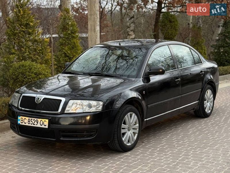 Skoda Superb 2005