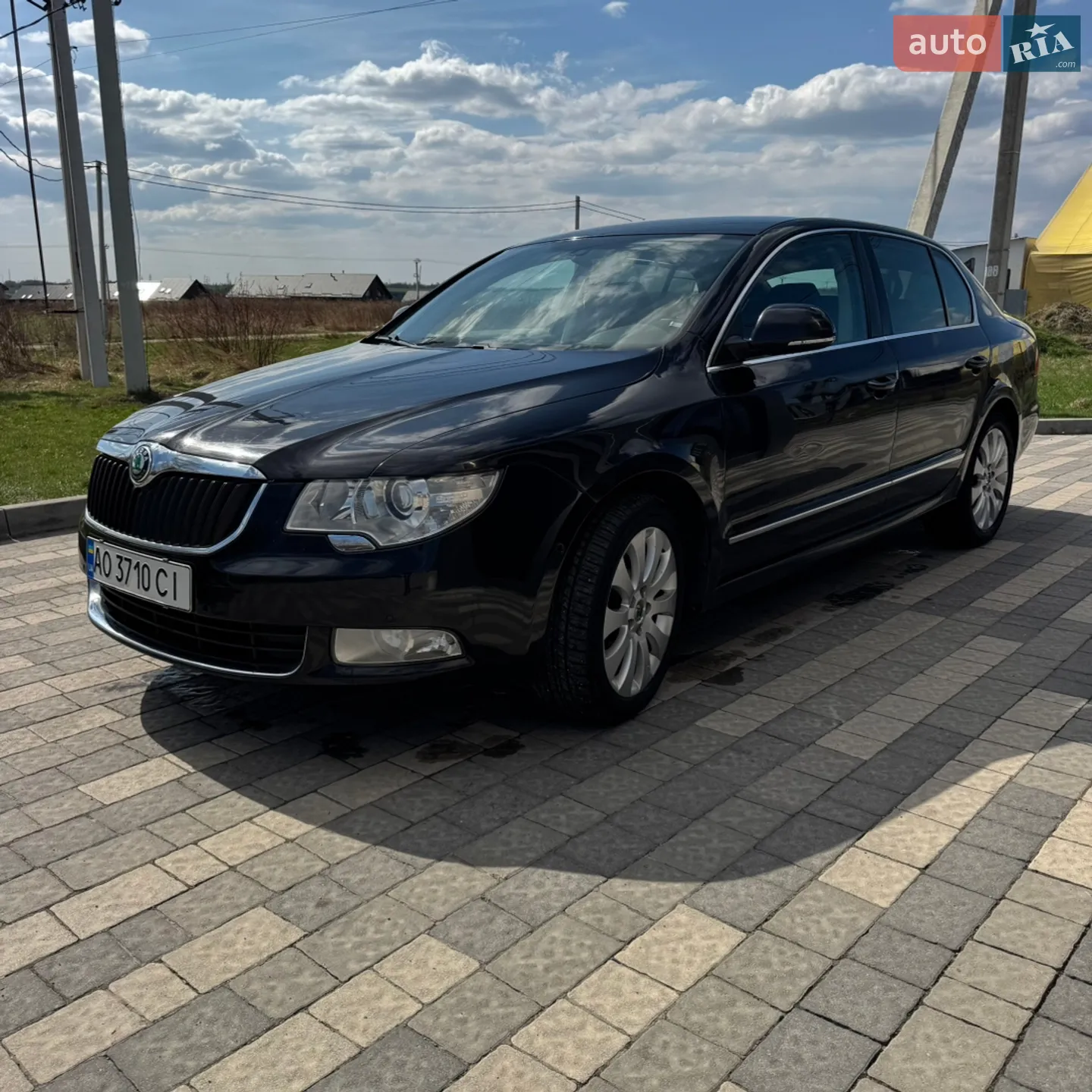 2010 Skoda Superb - мініатюра 4