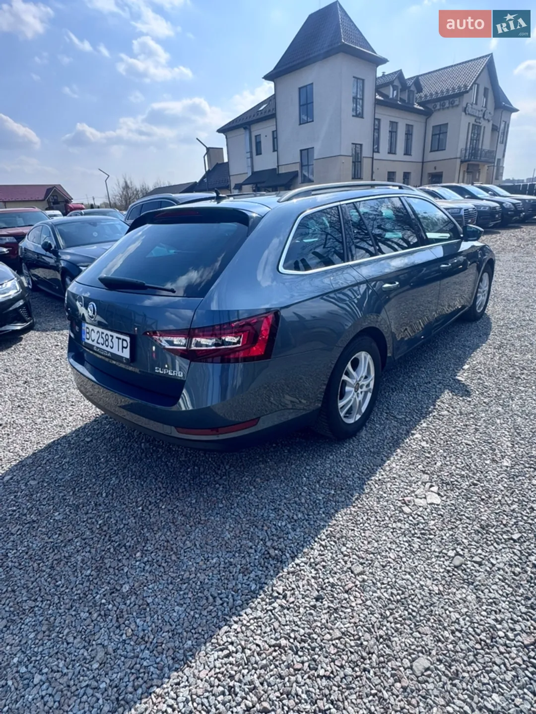 2019 Skoda Superb - мініатюра 11
