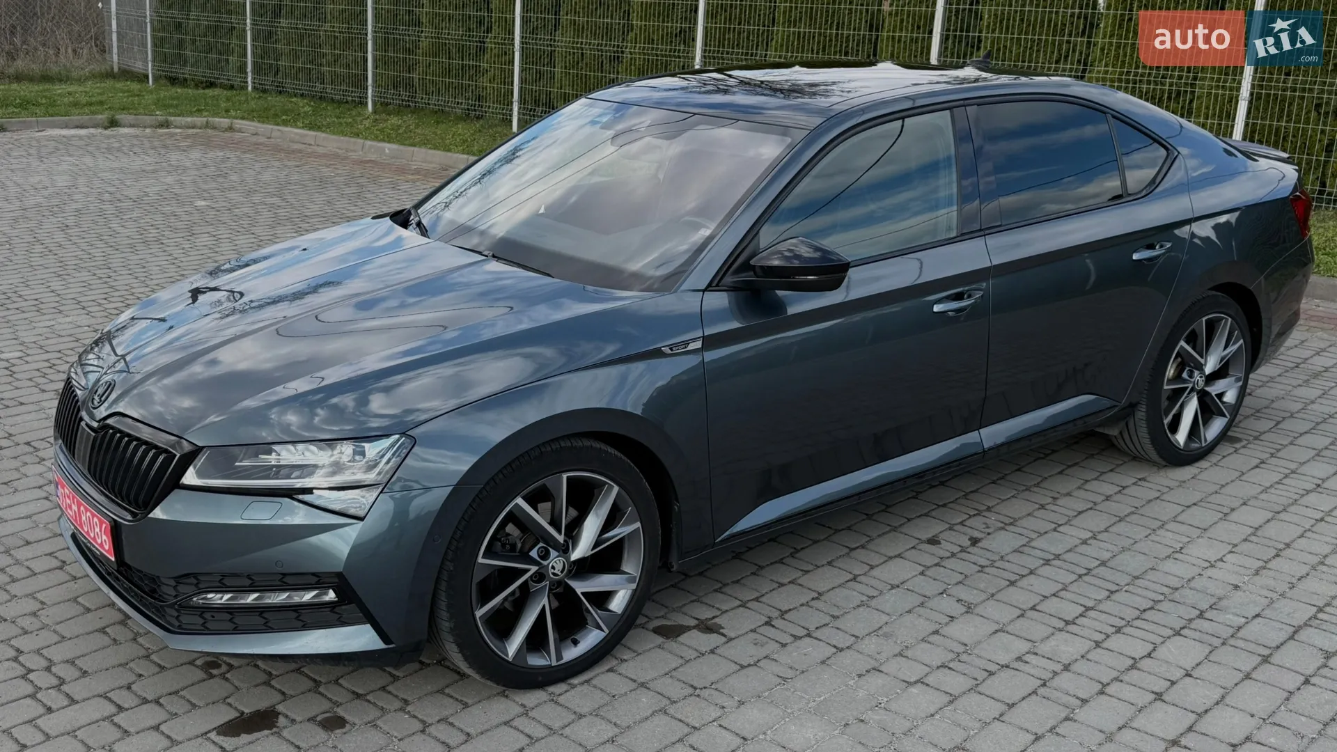 2020 Skoda Superb - мініатюра 2