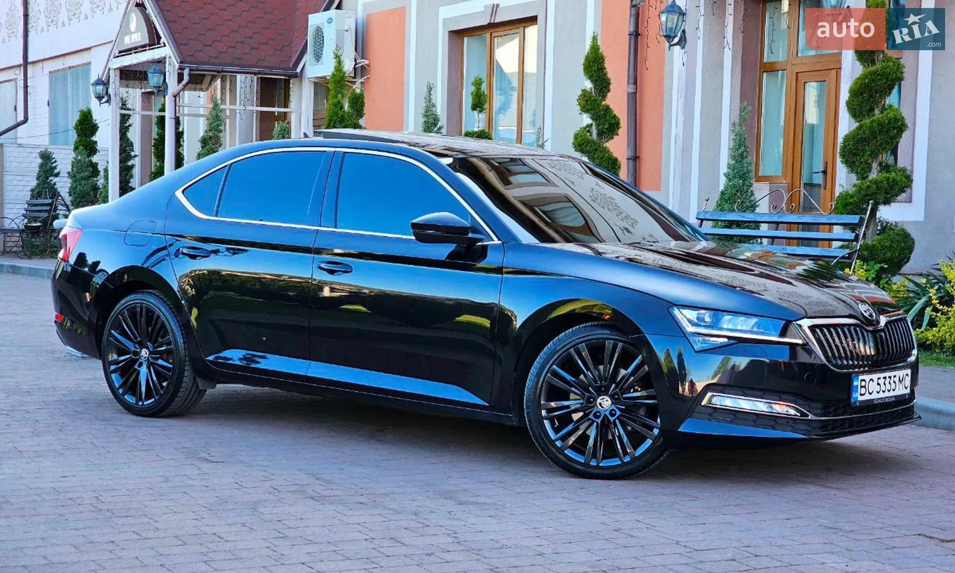 2019 Skoda Superb - фото 1