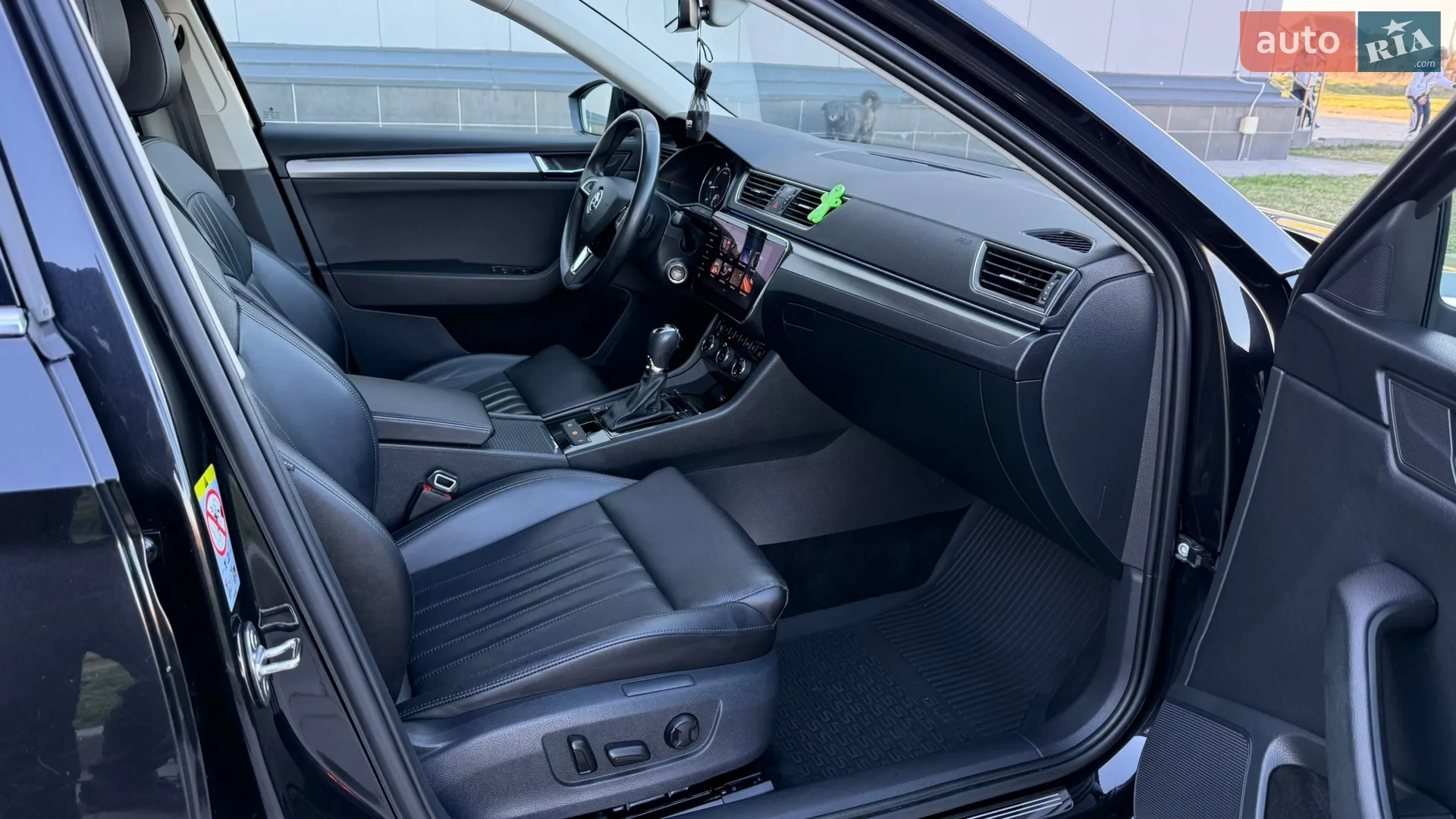 2019 Skoda Superb - мініатюра 11