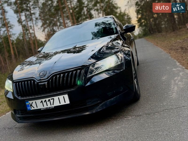 Лифтбек Skoda Superb 2019 в Киеве фото Лифтбек Skoda Superb 2019 в Киеве