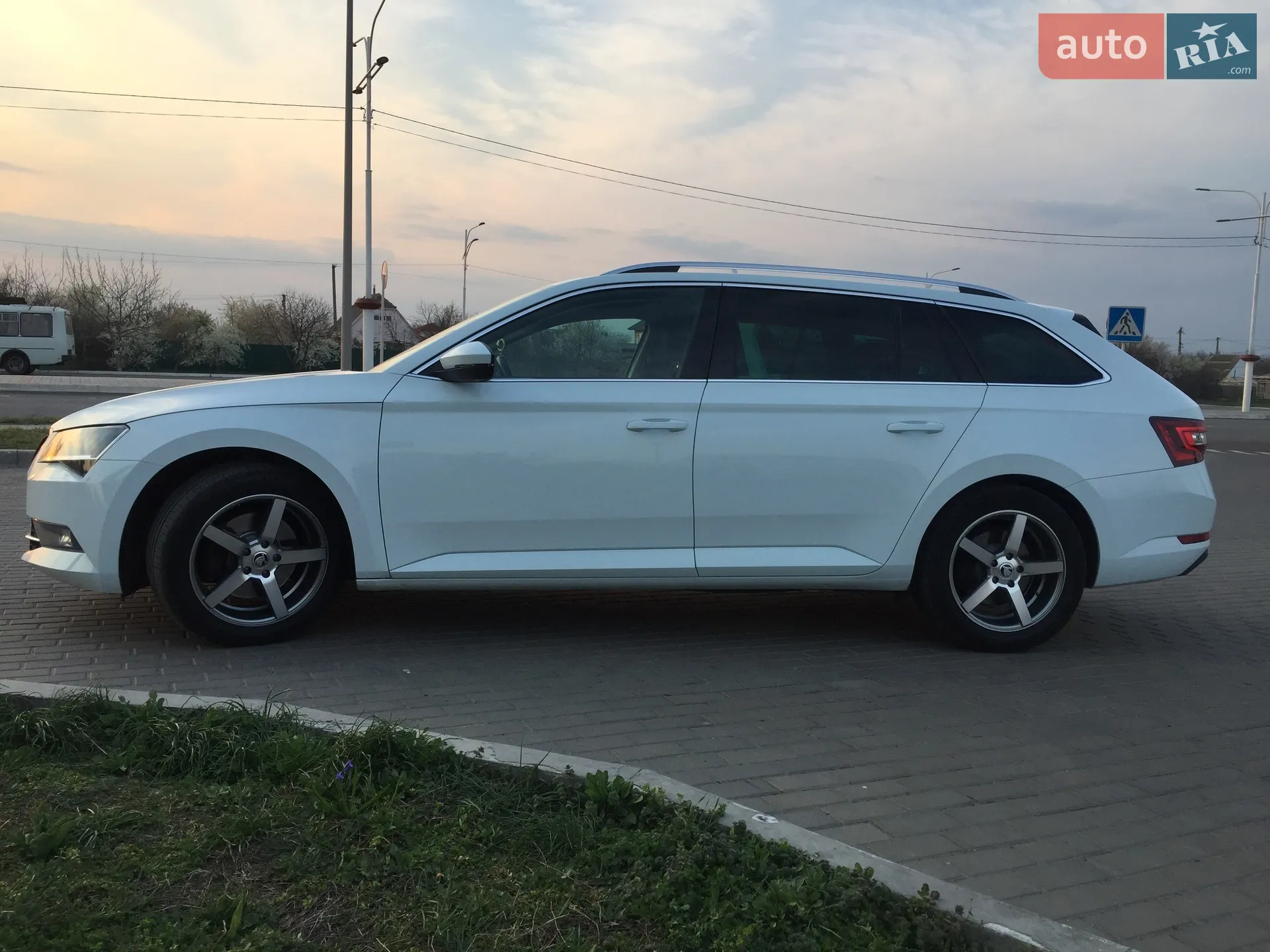 2016 Skoda Superb - мініатюра 5