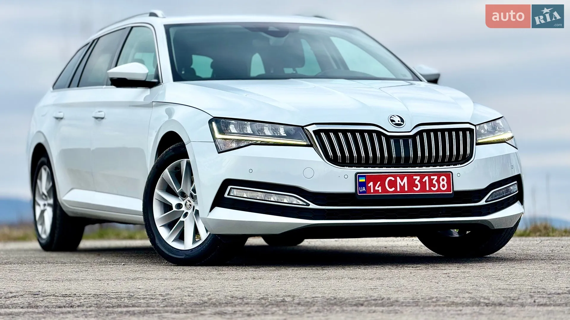 2021 Skoda Superb - фото 1