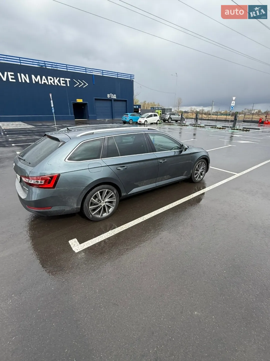2019 Skoda Superb - мініатюра 7