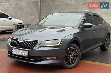 Лифтбек Skoda Superb 2016 в Ровно