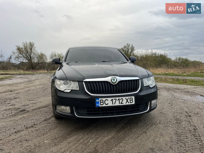 Skoda Superb 2011