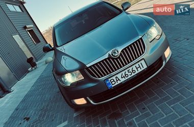 Ліфтбек Skoda Superb 2009 в Кропивницькому