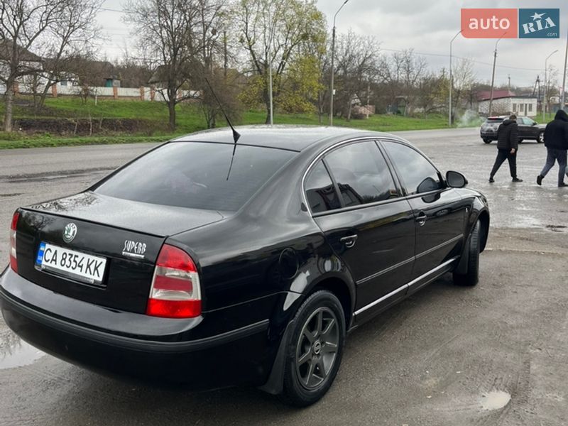 Лифтбек Skoda Superb 2006 в Смеле