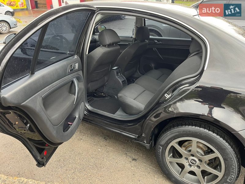 Лифтбек Skoda Superb 2006 в Смеле