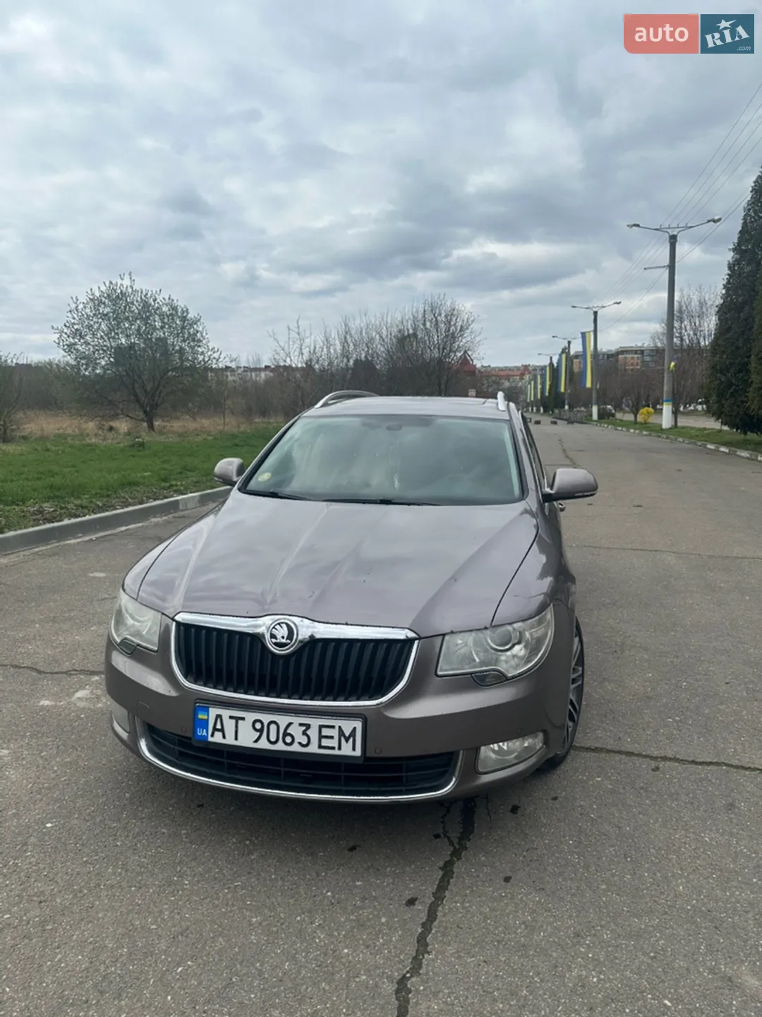 2010 Skoda Superb - мініатюра 3
