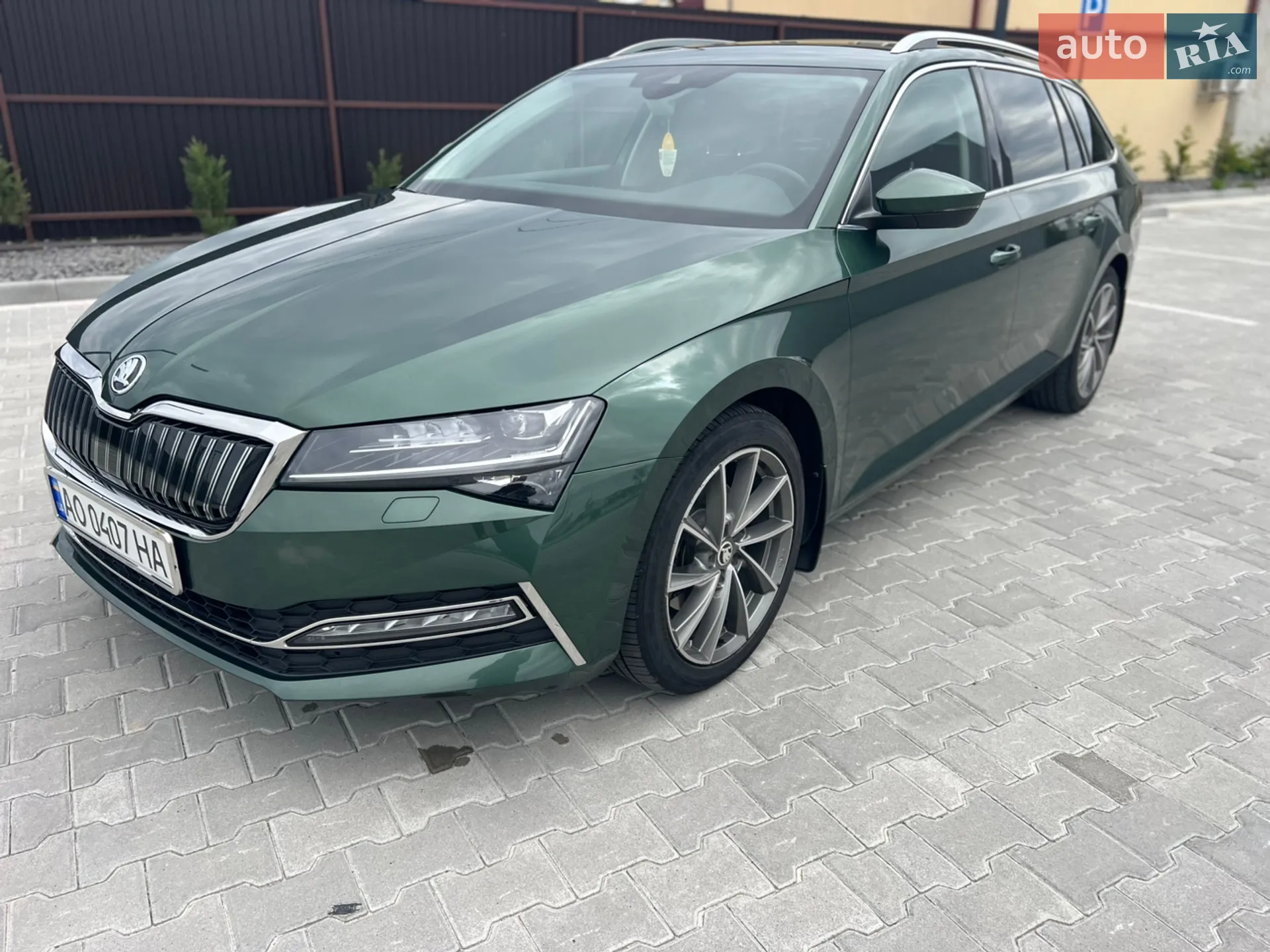 2020 Skoda Superb - мініатюра 2