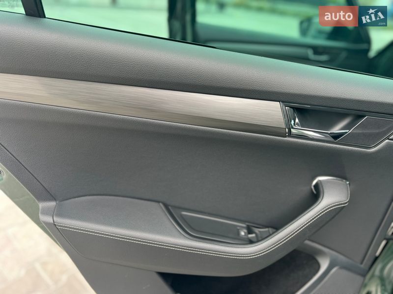 Універсал Skoda Superb 2020 в Ужгороді