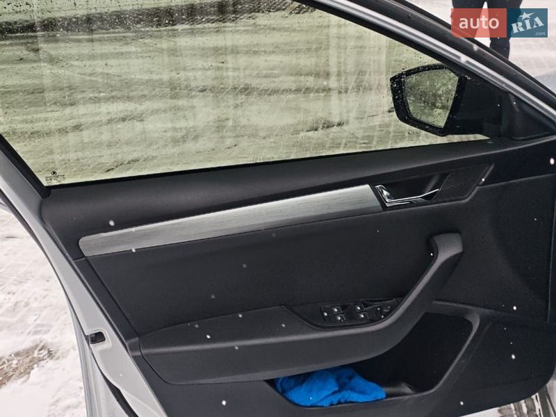 Универсал Skoda Superb 2015 в Киеве фото 7 Универсал Skoda Superb 2015 в Киеве