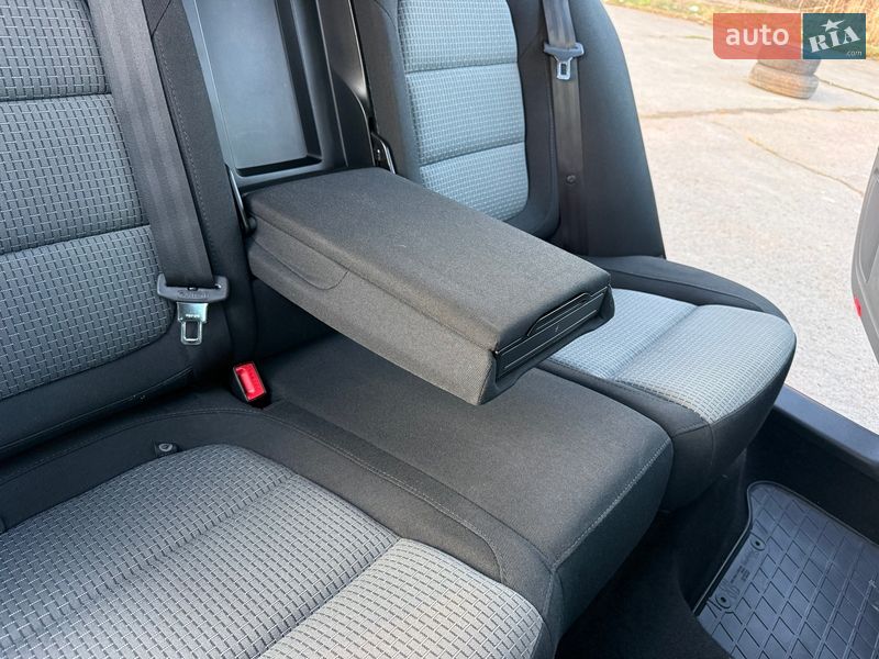 Універсал Skoda Superb 2012 в Львові фото 27 Універсал Skoda Superb 2012 в Львові