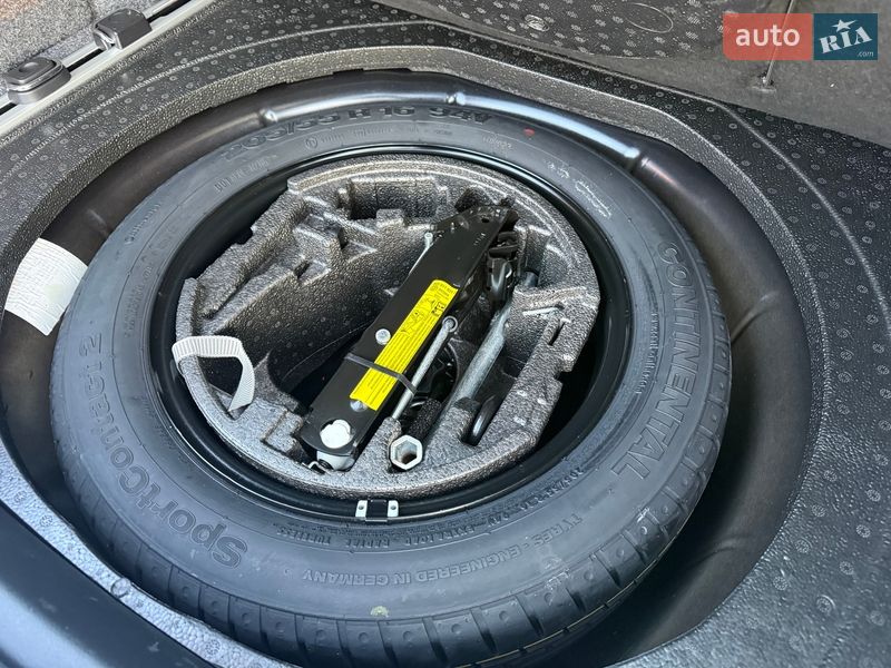 Універсал Skoda Superb 2012 в Львові фото 48 Універсал Skoda Superb 2012 в Львові