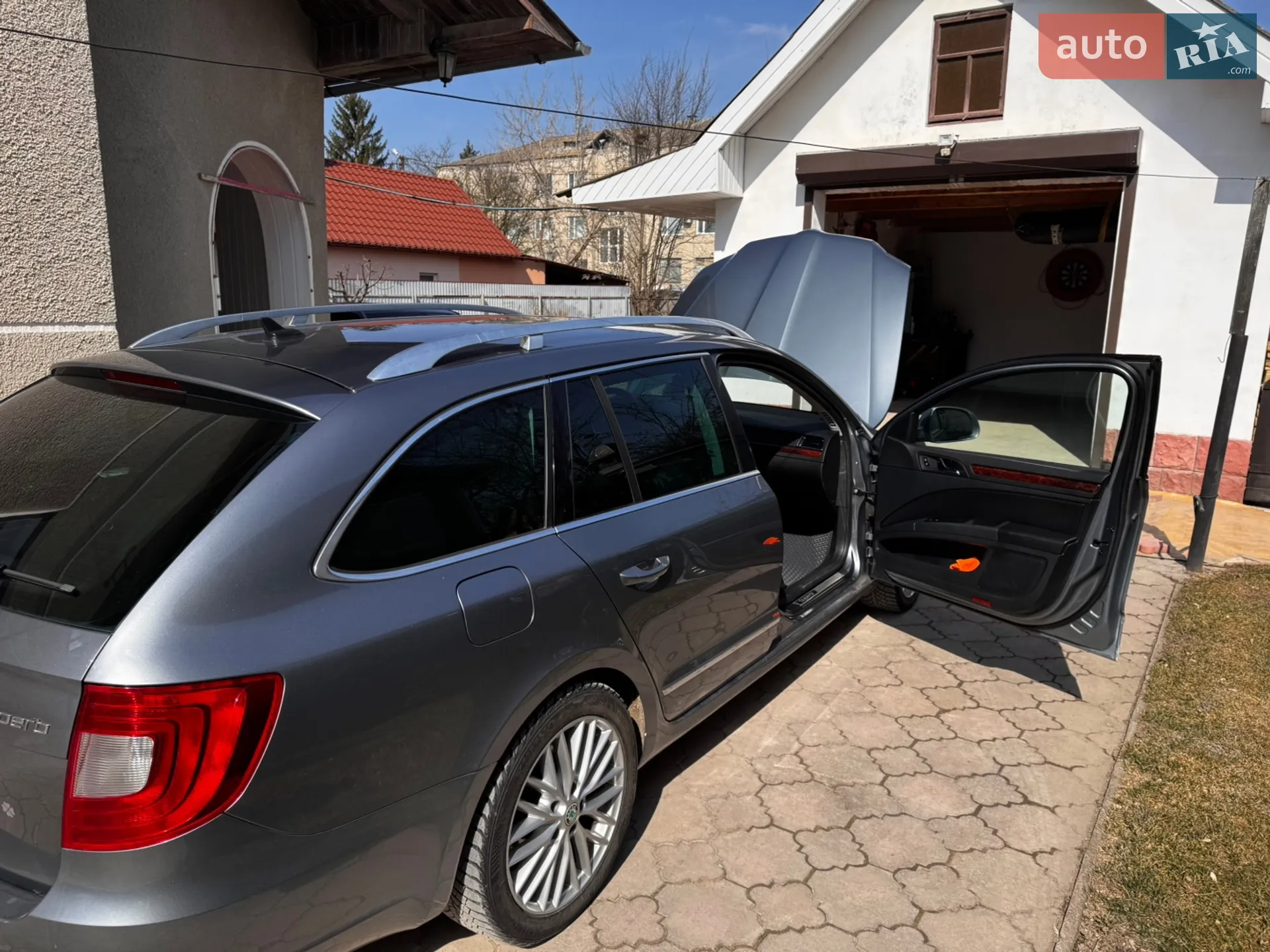2012 Skoda Superb - мініатюра 3