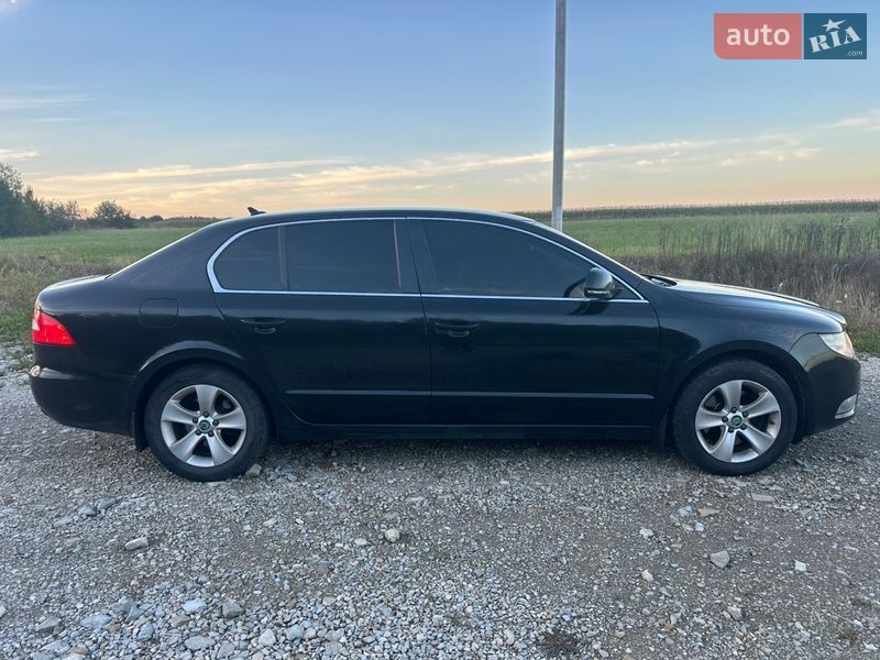 Лифтбек Skoda Superb 2012 в Богородчанах
