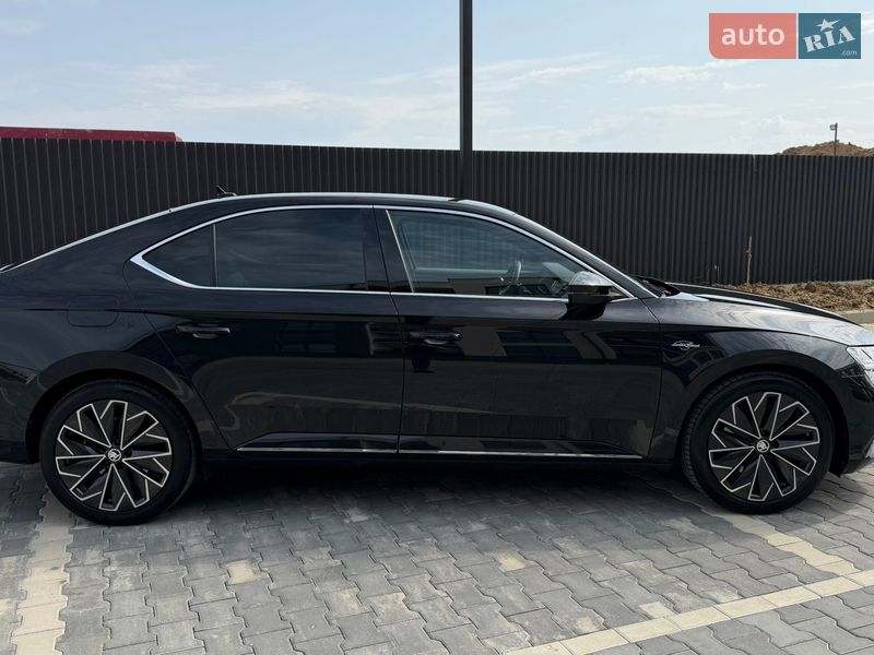 Ліфтбек Skoda Superb 2022 в Ужгороді