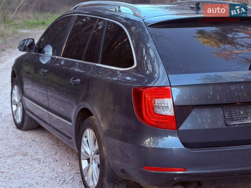 Универсал Skoda Superb 2014 в Киеве