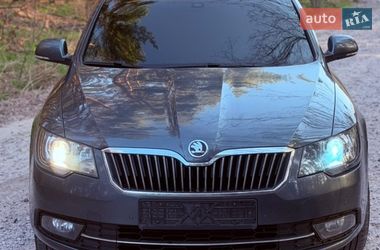 Універсал Skoda Superb 2014 в Києві