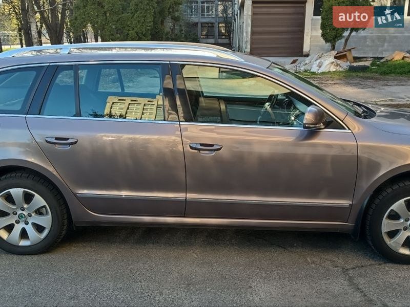 Універсал Skoda Superb 2012 в Києві фото 4 Універсал Skoda Superb 2012 в Києві