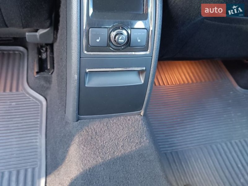 Універсал Skoda Superb 2012 в Києві фото 13 Універсал Skoda Superb 2012 в Києві