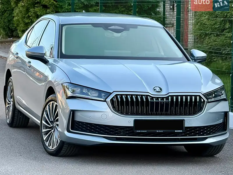 Skoda Superb 2025