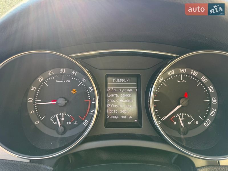 Універсал Skoda Superb 2014 в Києві фото 53 Універсал Skoda Superb 2014 в Києві