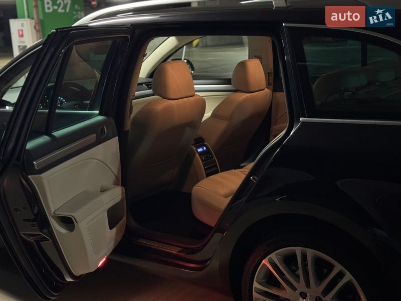 Універсал Skoda Superb 2014 в Києві фото 68 Універсал Skoda Superb 2014 в Києві