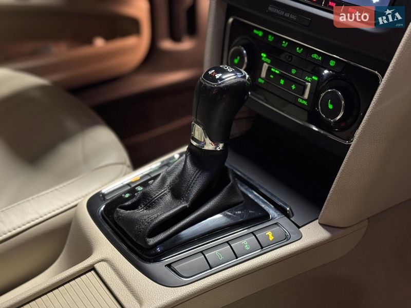 Універсал Skoda Superb 2014 в Києві фото 83 Універсал Skoda Superb 2014 в Києві