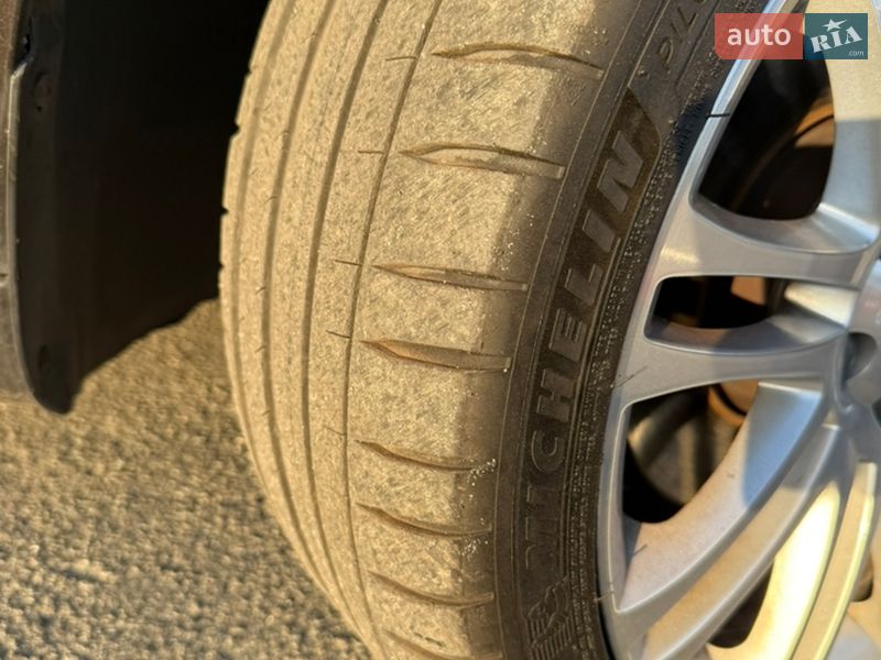 Универсал Skoda Superb 2013 в Киеве