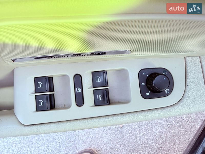 Универсал Skoda Superb 2013 в Киеве