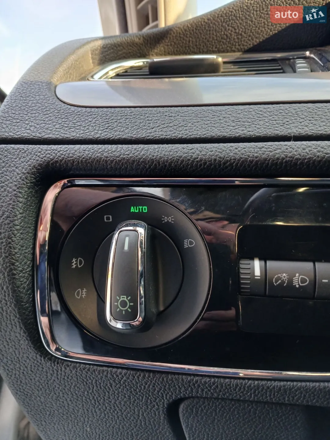 2015 Skoda Superb - мініатюра 12