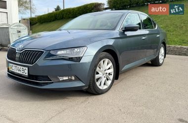 Лифтбек Skoda Superb 2017 в Луцке