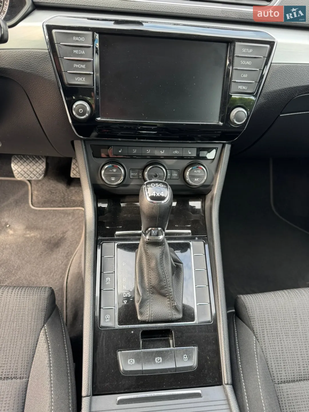 2017 Skoda Superb - мініатюра 18