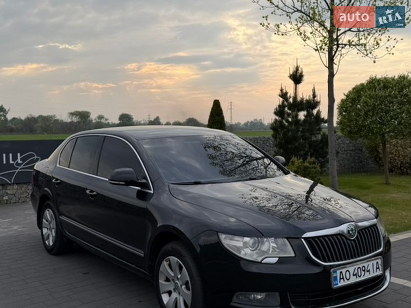 Skoda Superb 2011