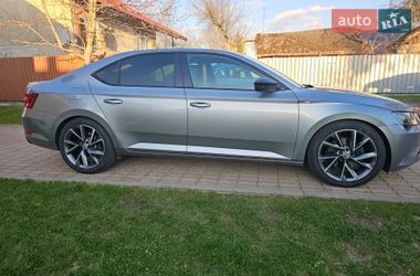 Лифтбек Skoda Superb 2016 в Стрые