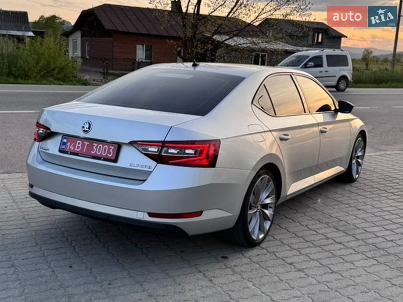 Ліфтбек Skoda Superb 2017 в Долині