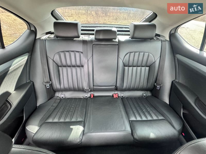 Ліфтбек Skoda Superb 2017 в Долині